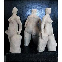 Waechterinnen, 3 gebr. Tonfiguren, ca. 16-18cm h, 2010
